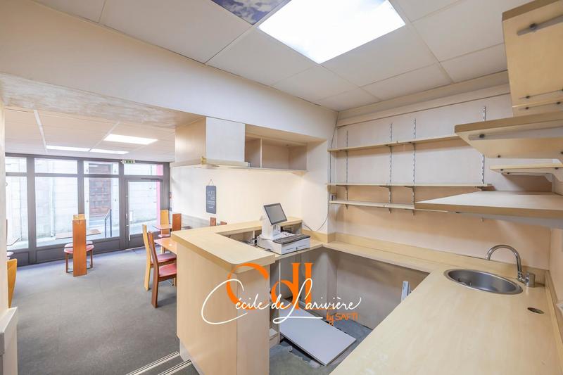 Local commercial - 126 m² - 2 pièces