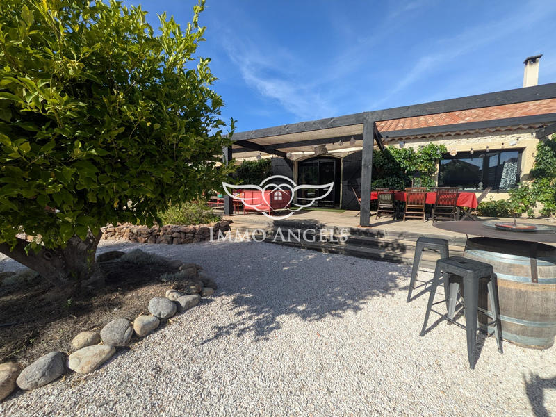 Bastide - 195 m² - 6 pièces