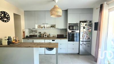 Appartement - 65 m² - 3 pièces