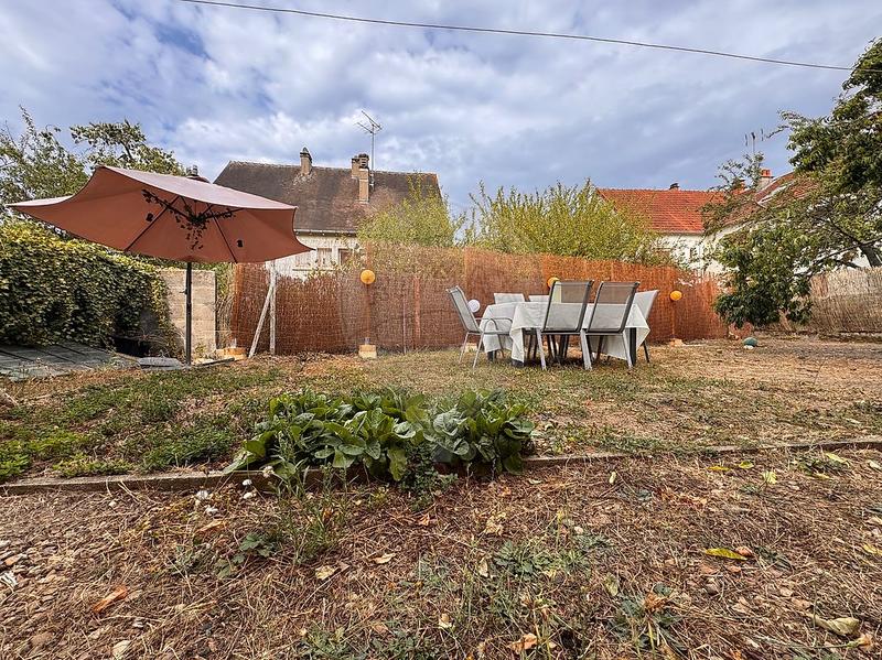 Maison - 96 m² - 4 pièces