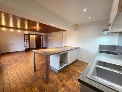 Appartement - 95 m² - 5 pièces