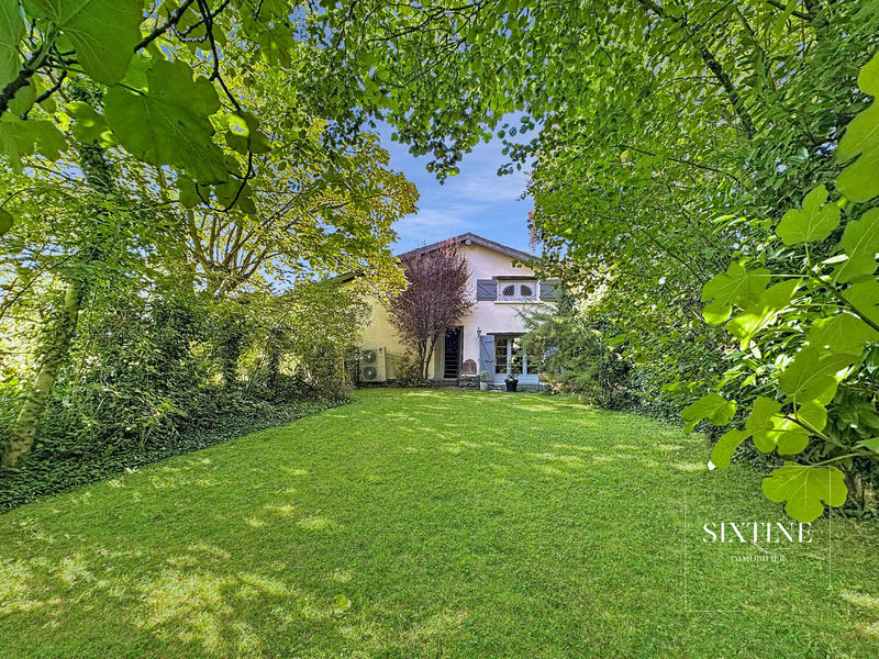 Maison ancienne - 219 m² - 7 pièces