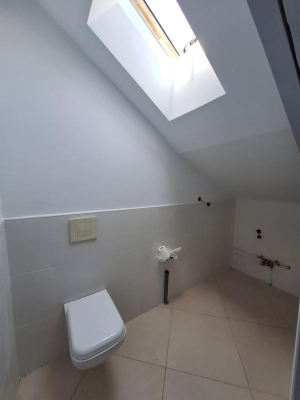 Maison - 213 m² - 8 pièces