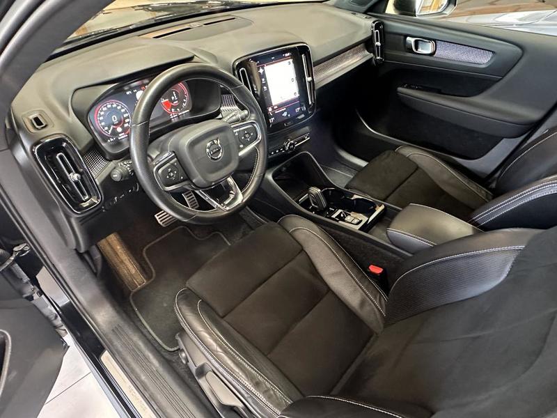 Volvo Xc40 T5 Recharge - 262ch- Dct7- R-Design 4 Wd Full Black Suivi Volvo