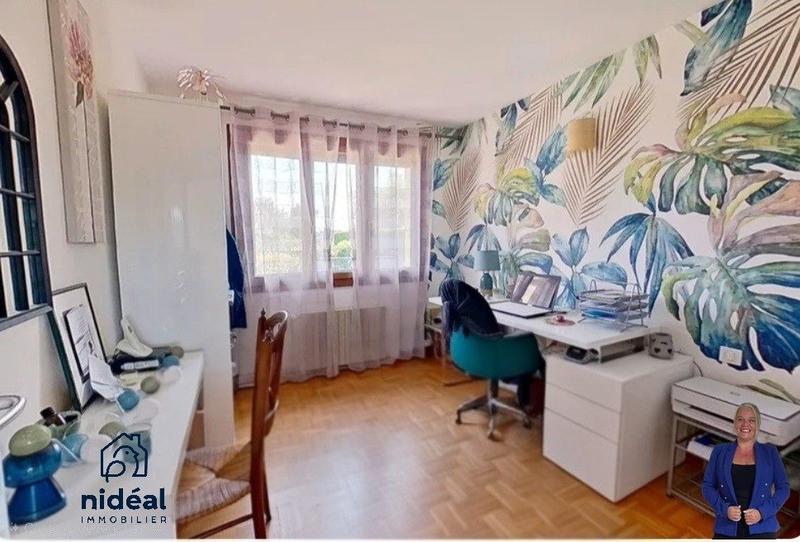 Maison traditionnelle - 170 m² - 6 pièces