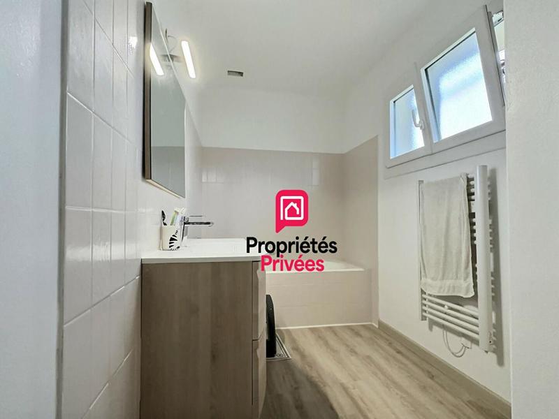 Maison - 162 m² - 6 pièces