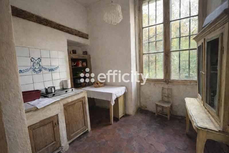 Maison - 200 m² - 8 pièces