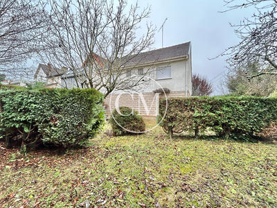Maison - 208 m² - 4 pièces