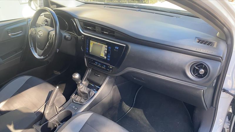 Toyota Auris 1.2t 116 Design