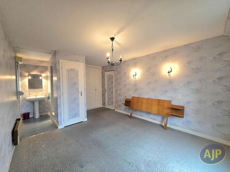 Maison - 173 m² - 6 pièces