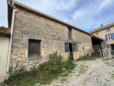 Mas - 261 m² - 8 pièces