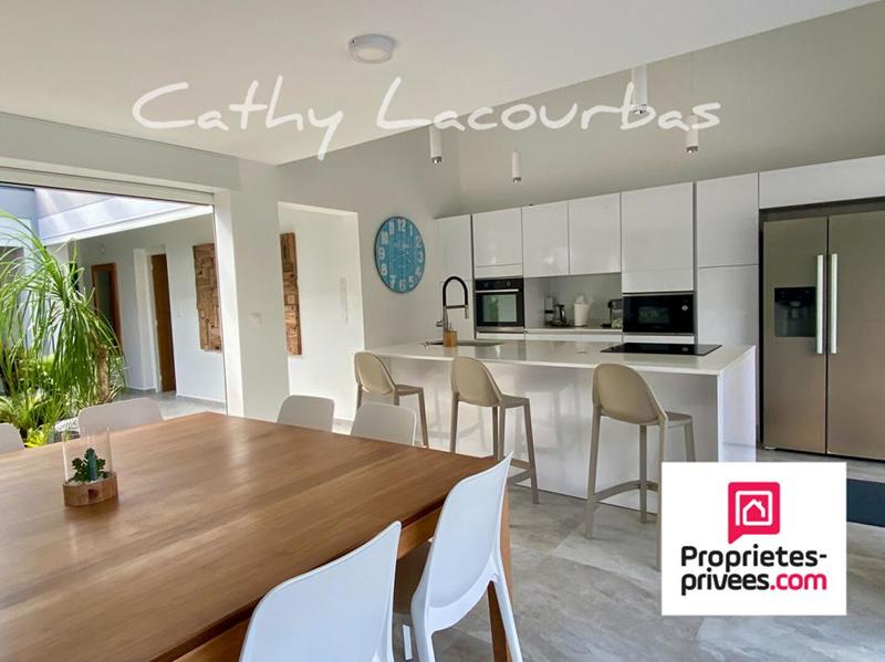 Villa - 195 m² - 7 pièces