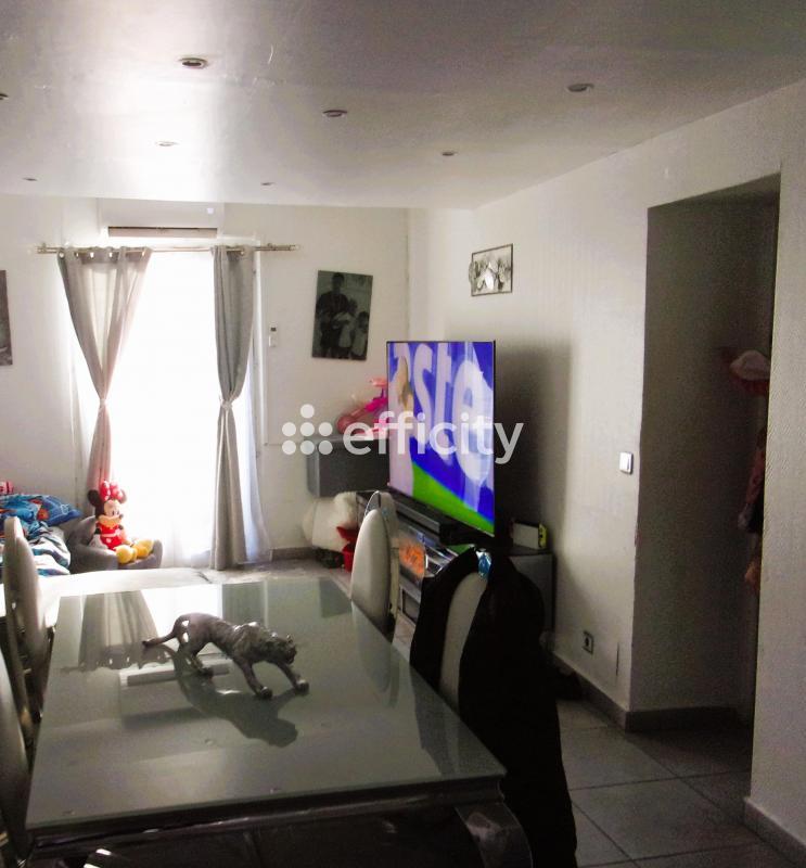 Immeuble - 207 m² - 14 pièces