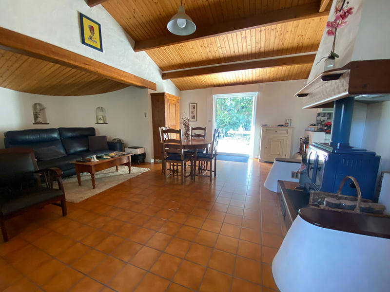 Maison - 104 m² - 4 pièces