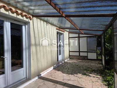 Maison - 96 m² - 5 pièces