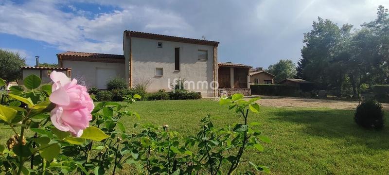 Villa - 175 m² - 6 pièces