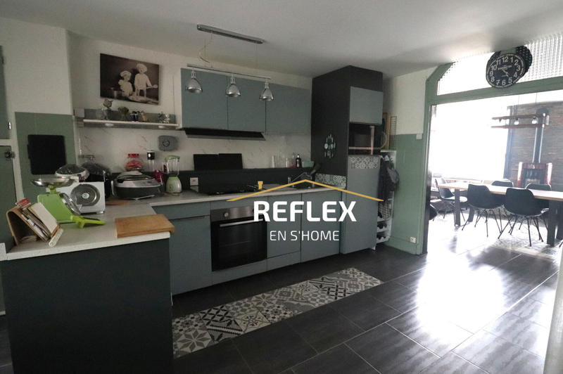 Maison - 229 m² - 8 pièces