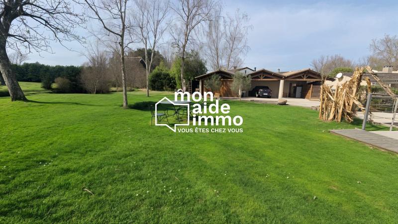 Maison ancienne - 586 m² - 8 pièces