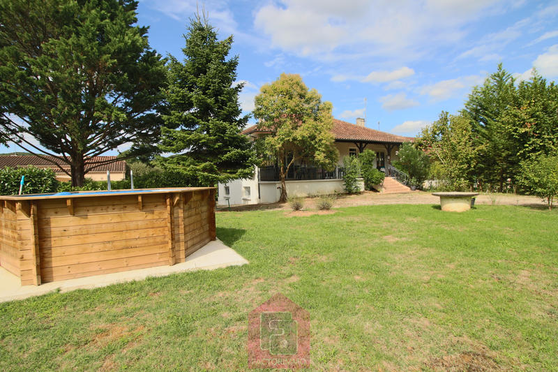 Maison - 190 m² - 8 pièces