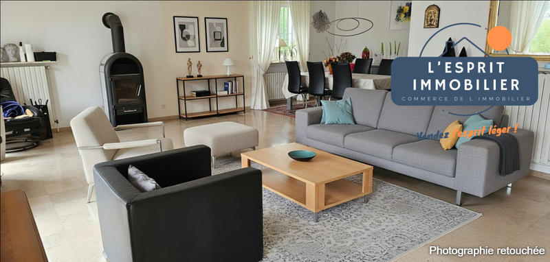 Maison - 223 m² - 7 pièces