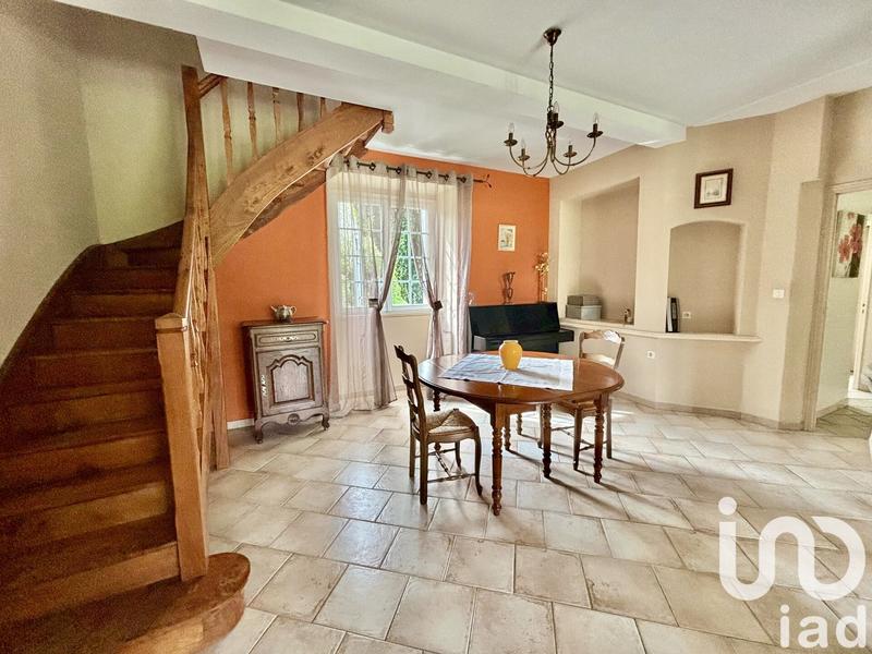 Maison - 229 m² - 9 pièces