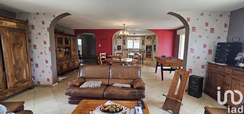 Maison - 205 m² - 8 pièces