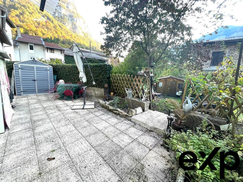 Maison traditionnelle - 100 m² - 4 pièces