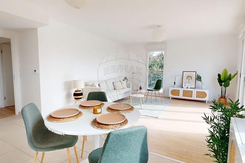 Appartement - 80 m² - 4 pièces