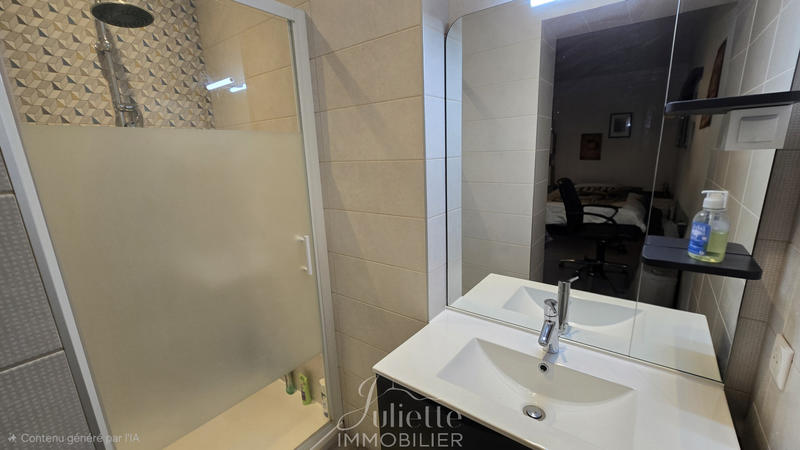 Maison - 180 m² - 5 pièces