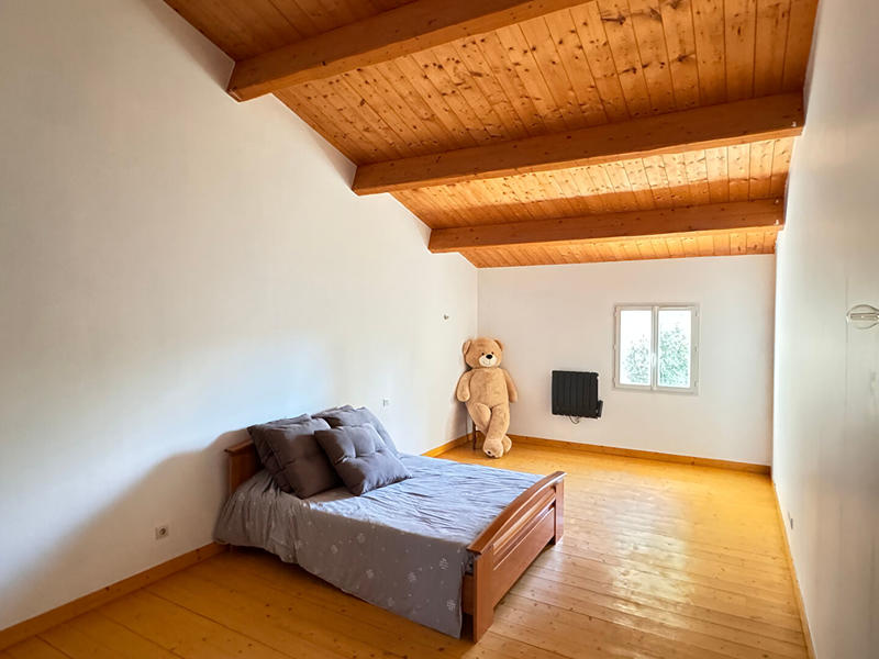 Maison - 222 m² - 7 pièces