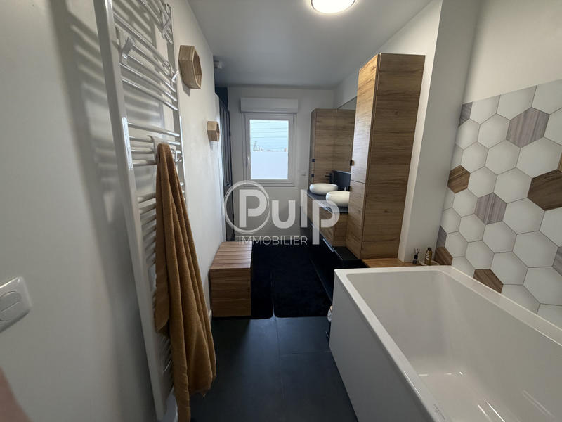 Maison - 92 m² - 1 pièce