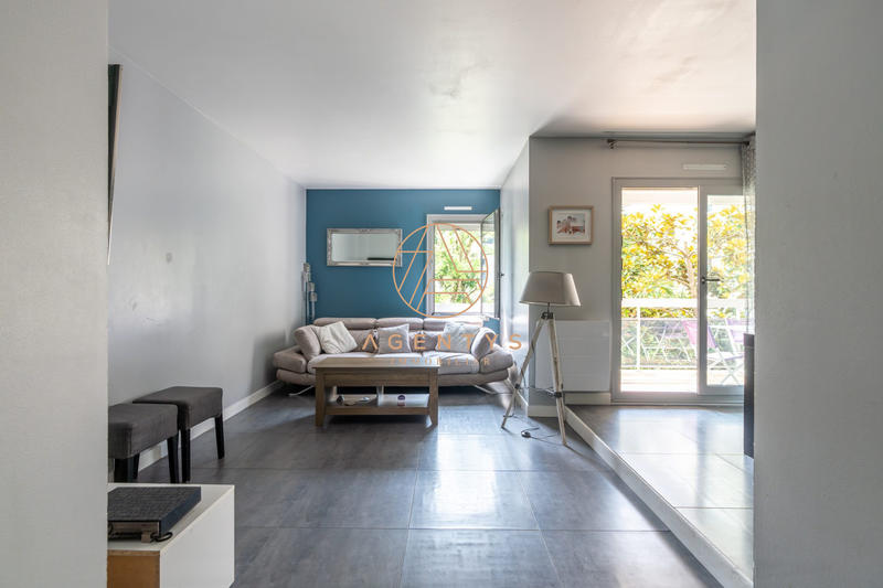 Appartement - 90 m² - 4 pièces