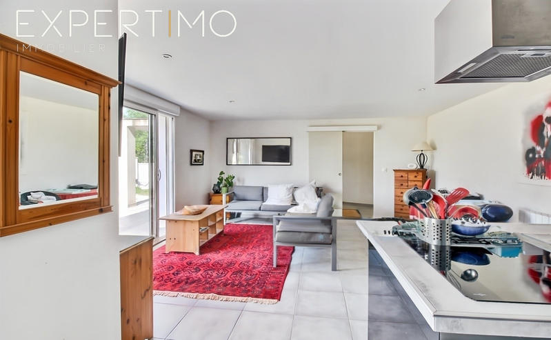 Villa - 220 m² - 8 pièces