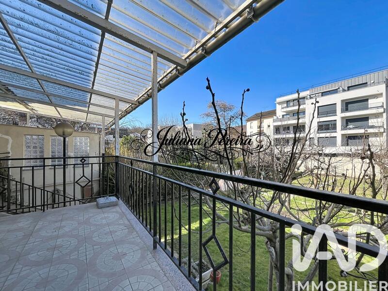 Maison - 172 m² - 7 pièces