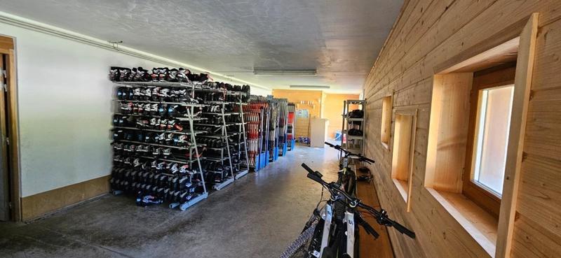 Local commercial - 645 m² - 12 pièces