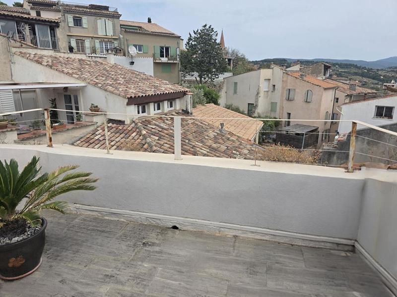 Appartement - 89 m² - 3 pièces