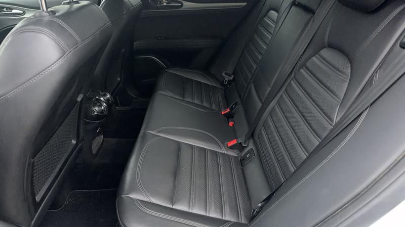 Alfa Romeo Stelvio 2.0t 280 At8 Sport White And Black Edition Q4