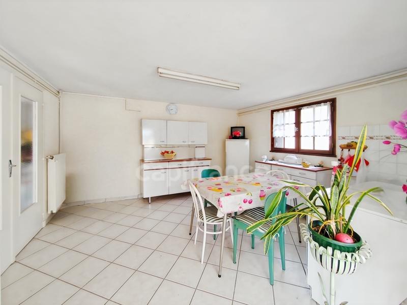 Maison - 280 m² - 10 pièces