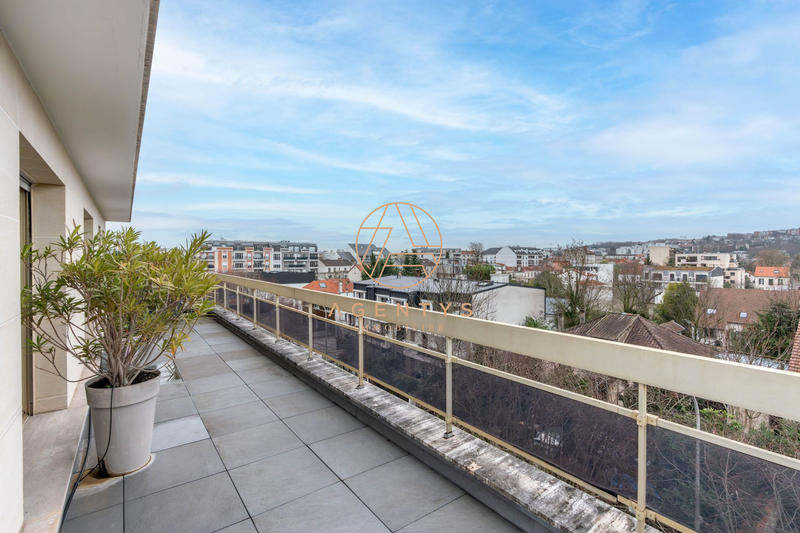 Appartement - 139 m² - 5 pièces