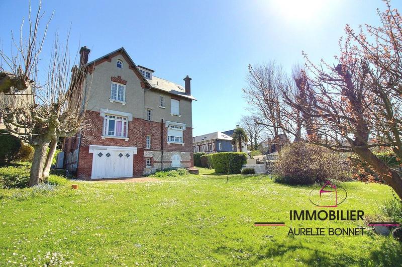 Maison - 182 m² - 8 pièces