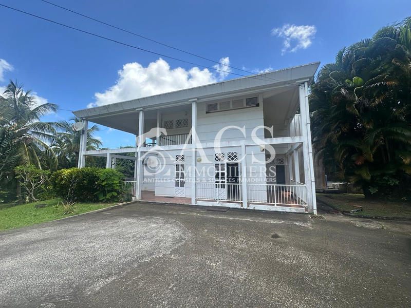 Villa - 199 m² - 7 pièces