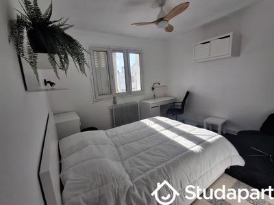 Chambre - 12 m² - 1 pièce