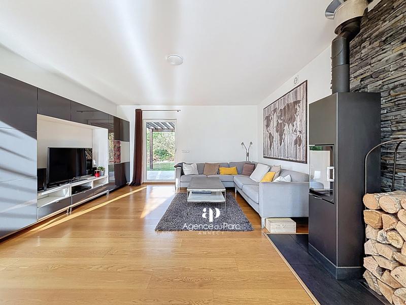 Maison - 165 m² - 6 pièces