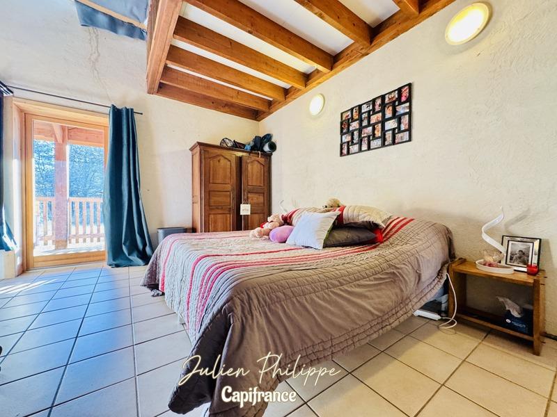 Maison - 500 m² - 12 pièces