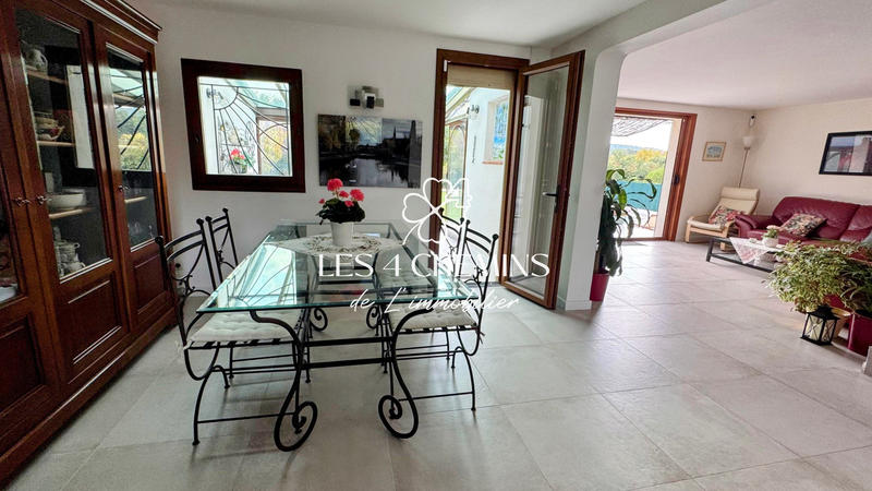 Villa - 140 m² - 5 pièces