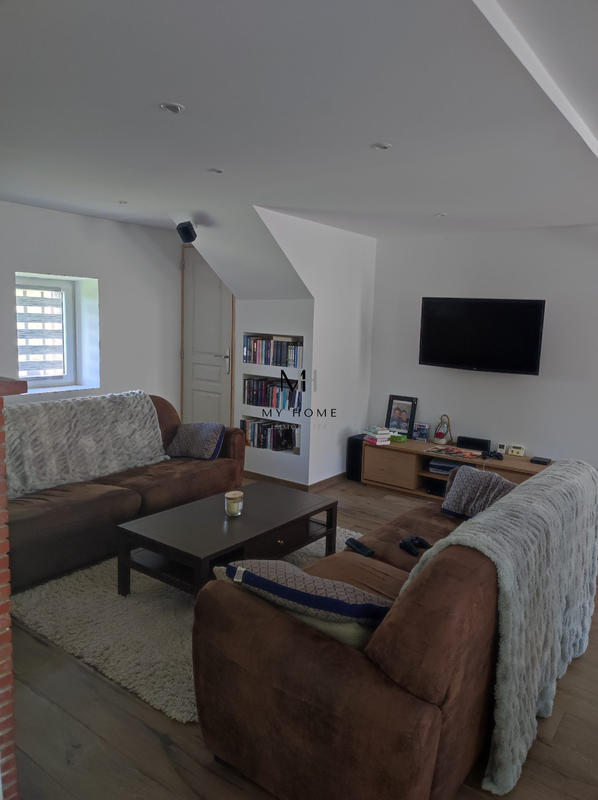 Maison ancienne - 233 m² - 10 pièces