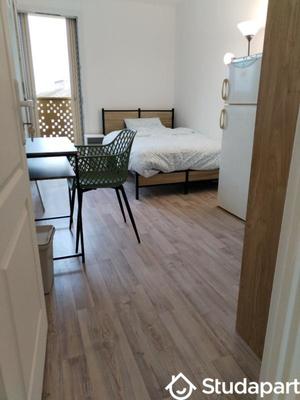 Chambre - 9 m² - 1 pièce