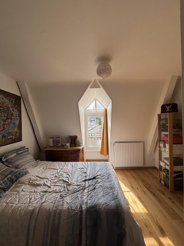 Appartement - 100 m² - 5 pièces