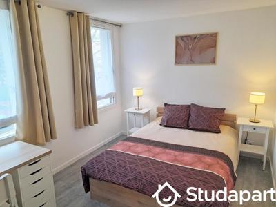 Chambre - 9 m² - 1 pièce