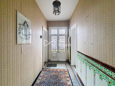 Maison - 184 m² - 7 pièces